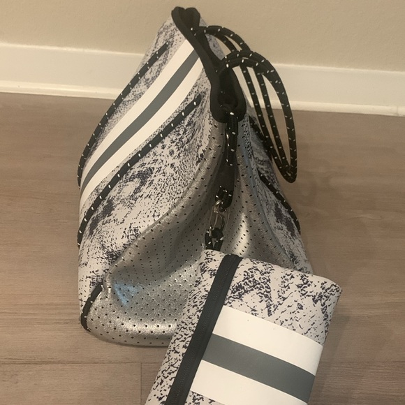 Multipurpose bag - Picture 4 of 5